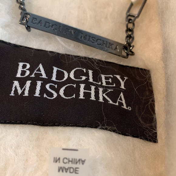 Badgley Mischka - Picture 2 of 4